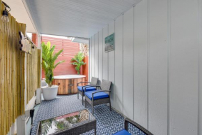 Fort Walton Beach Cottage with Patio and Hot Tub!